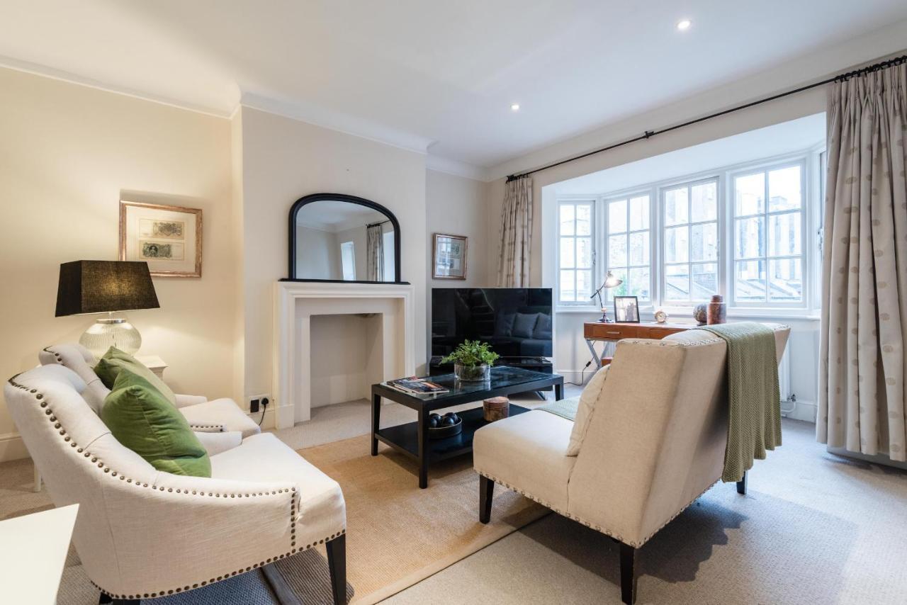 Traditional Family Near Earl's Court * Londra