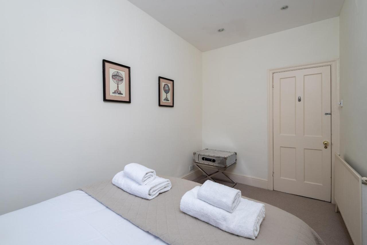 Traditional Family Near Earl's Court London