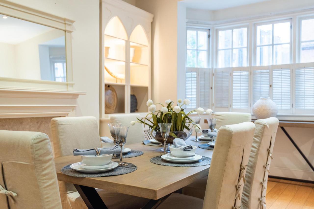 Traditional Family Near Earl's Court * Londra
